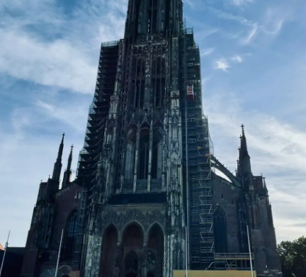 最高的教堂有多大？规模有多大？