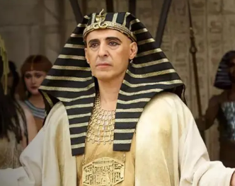 历史上任期最长的君主是谁？任期有多久？