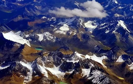  最高的大高原是什么？是什么样的？