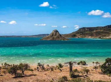 非洲最大的岛是什么？是不是马达加斯加岛？