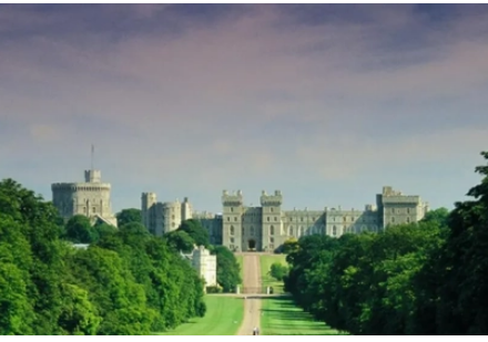  世界上最大的城堡是什么？在什么地方？